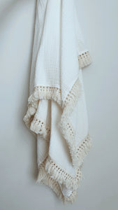 Lace Trim Muslin Blanket - White